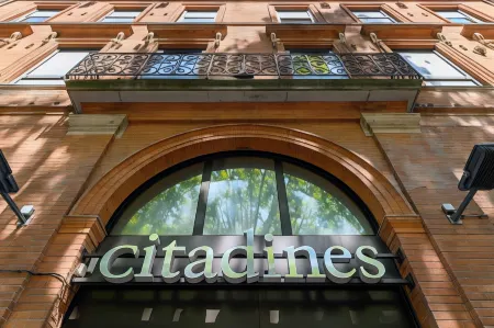 Citadines Wilson Toulouse Отели рядом с достопримечательностью «Монастырь якобинцев в Тулузе»