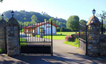 Piscina en Casa Rural Con Encanto El Puentuco Una de las Casas Mas Valoradas de Cantabria