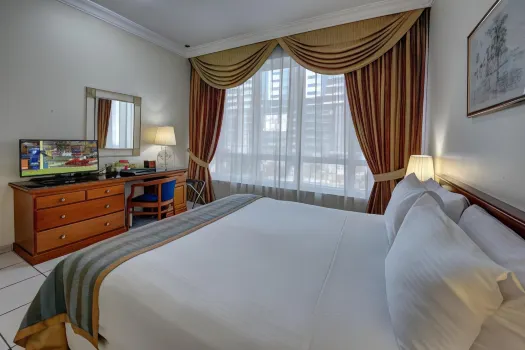 One Bedroom Apartment Near Grand Emirates Market Hotels near Green Ruby Trading