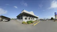 Travelers Inn Hotels near American Eagle Store