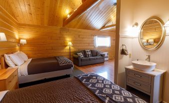 Sheep Mountain Lodge