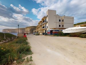 Gozo Bus Glamping - Stay on a 1974 Vintage Maltese Bus in Xlendi