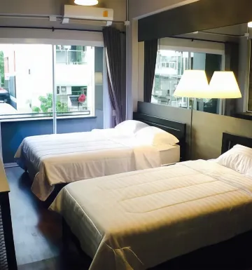 ห้องสำหรับ 3 ท่านพร้อมห้องอาบน้ำฝักบัวส่วนตัว