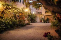 Marina Motel