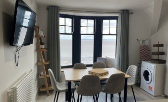 Beachcliff Rooms & Apartments