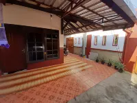 Homestay Cendana Candi-1