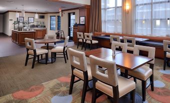 Staybridge Suites Rochester - Commerce DR NW