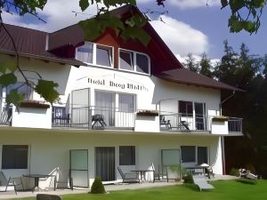 Land-Gut-Hotel BurgBlick