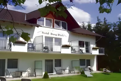 Land-Gut-Hotel BurgBlick Hotels in Bad Sobernheim