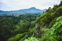 RedDoorz Near Farmhouse Lembang Hotels in Parongpong