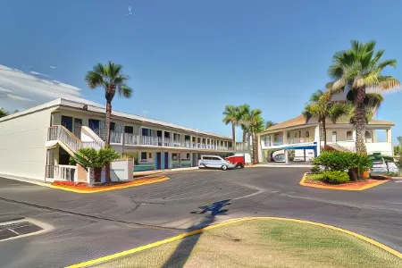 Motel 6 Destin, FL