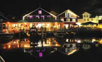 Bryggan Fjällbacka Hotels in Fjallbacka