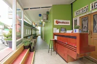 RedDoorz Syariah Near Paradiso Beach Sabang Hotels in Krueng Raya
