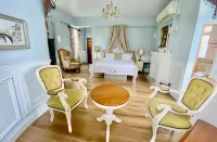 Chateau De France Bed & Breakfast Hotels in Landkreis Yilan