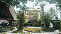 Point 303 Surf Resort