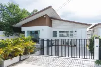 GAO Akira Pool Villa
