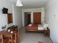 Karmi Apartments Hotel a Spilia