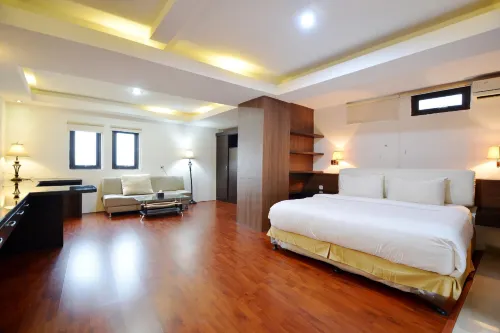 Kasira Residence - Homestays