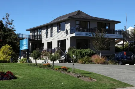 Edgewater Motel Отели рядом с достопримечательностью «Andy's Place»