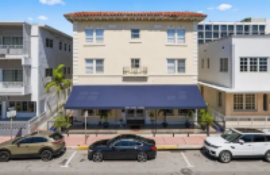 Nine20 Collins Apartments by Lowkl Hôtels à proximité de : Art Deco Welcome Center