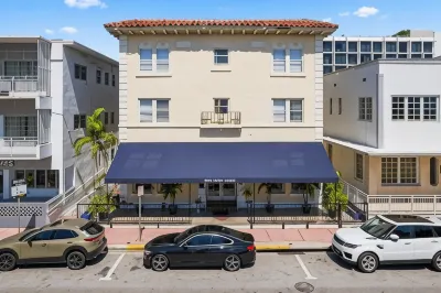 Nine20 Collins Apartments by Lowkl Hotel in zona Lummus Park Beach