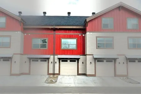 The Gathering Place- REFRESH. ADVENTURE. GATHER. REPEAT. - Vacation Townhome