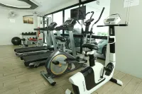 เจเค ลิฟวิ่ง โฮเทลแอนด์เซอร์วิสอพาร์ทเมนท์ (JK LIVING Hotel And Service apartment) - ที่มีฟิตเนส