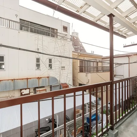 Tomohouse