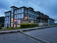 David's Hotel Apartment @ Greenhill Resort - Condos