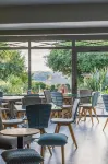 Hôtel les Agapanthes-Logis Hôtel - ที่มีสระว่ายน้ำ