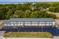 Extended Stay Gun Barrel City