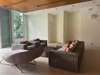 Simple&Convience 1BR in BGC near hight street SM aura