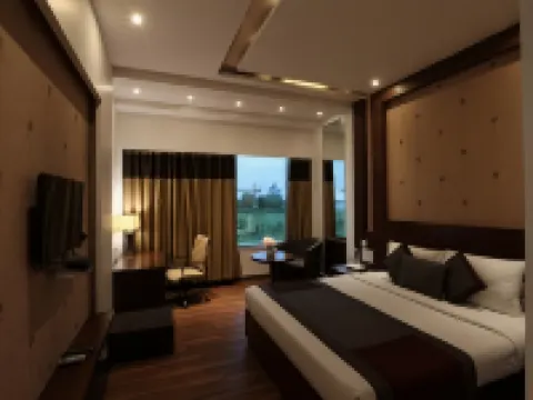 Tivoli Royal Palace Hotels in Palwal