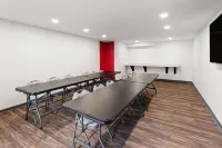 ラマダ バイ ウィンダム ベインブリッジ