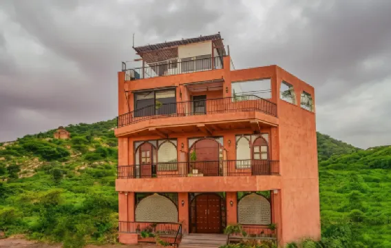 Artisav House Hotels near Jal Mahal