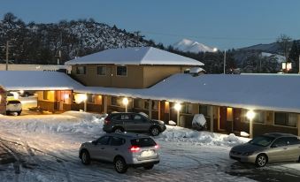 Klamath Motor Lodge