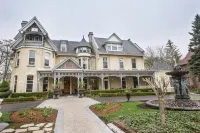 The Idlewyld Inn and Spa Hotels in der Nähe von Sunglass Hut