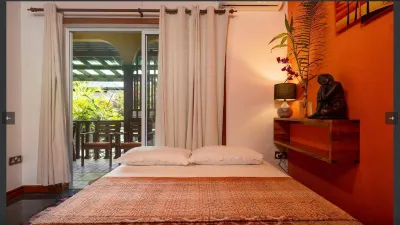 Effie Mountain View Gecko Villa Các khách sạn gần Eden Island