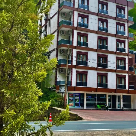 Pugari Hotel