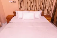 Executive Large Room with Ensuite Hotels in Kwashieman