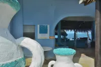 Parrot Cove Lodge