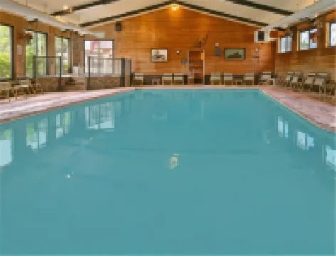 Bavarian Haus Lakefront Inn