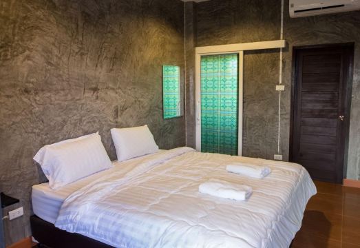 소 허브 앳 홈 수영장