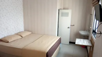 The Lorriz Centro Seroja Hotels in Karangkidul
