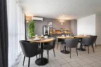 Séjours & Affaires Annecy le Pont Neuf Hotels in Seynod