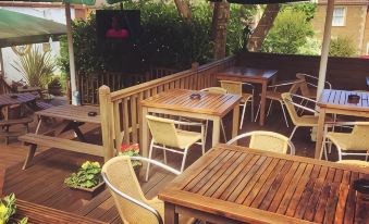 The Wheatsheaf Inn