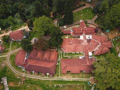 The Tredis Heritage by the Lake