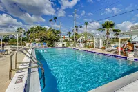 Twins Inn & Apartments Hotels in Madeira Beach