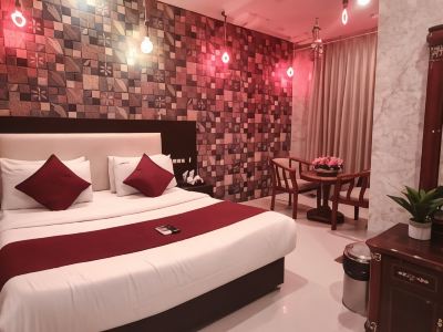 Spago Inn-Only for Families & Couples Not for Bachelors