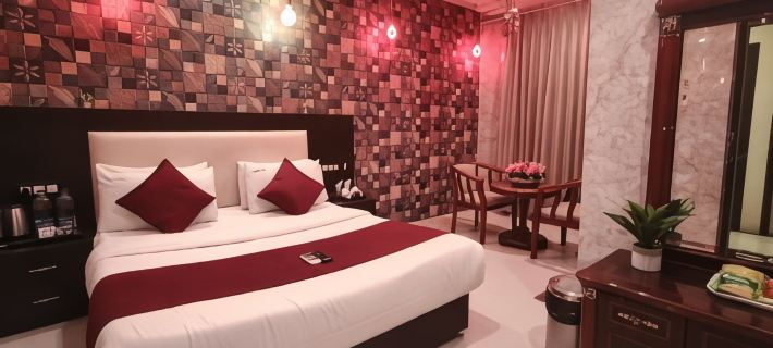 Spago Inn-Only for Families & Couples Not for Bachelors Hotels in Kanchipuram